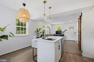 248 Kenilworth Avenue Northeast, Washington, DC 20019 - Photo 7