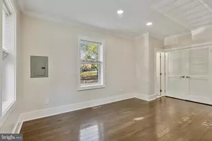 1100 Holbrook Terrace NE, Washington, DC 20002 - Photo 5