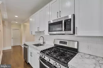 1100 Holbrook Terrace NE #2, Washington, DC 20002 - Photo 9