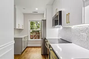 3217 Sutton Pl NW, Washington, DC 20016 - Photo 7