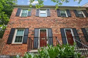 3217 Sutton Pl NW, Washington, DC 20016 - Photo 9