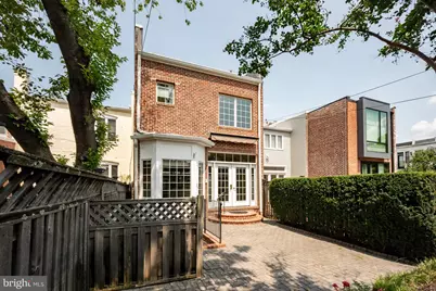 221 E Street SE, Washington, DC 20003 - Photo 59