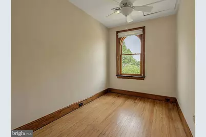 221 E Street SE, Washington, DC 20003 - Photo 47
