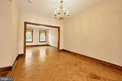 221 E Street SE, Washington, DC 20003 - Photo 15