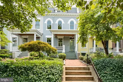 221 E Street SE, Washington, DC 20003 - Photo 3