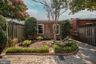 221 E St SE, Washington, DC 20003 - Photo 61