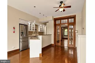 221 E St SE, Washington, DC 20003 - Photo 21