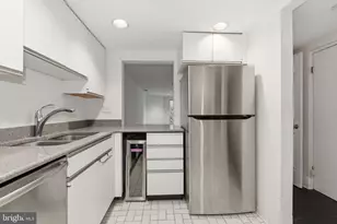 308 East Capitol St NE, Washington, DC 20003 - Photo 7