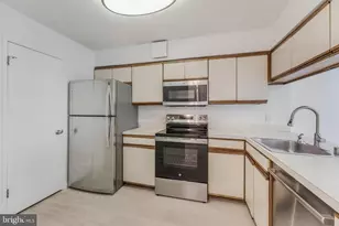 2320 Wisconsin Ave NW, Washington, DC 20007 - Photo 5
