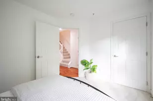 715 G St SW, Washington, DC 20024 - Photo 25