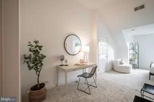 715 G St SW, Washington, DC 20024 - Photo 31