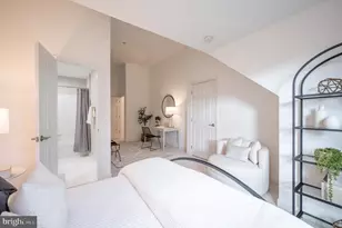 715 G St SW, Washington, DC 20024 - Photo 29