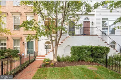 715 G Street SW, Washington, DC 20024 - Photo 61