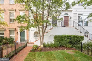 715 G St SW, Washington, DC 20024 - Photo 61