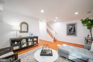 715 G St SW, Washington, DC 20024 - Photo 33