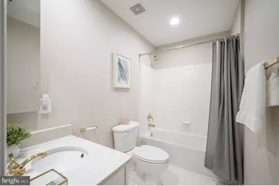 715 G Street SW, Washington, DC 20024 - Photo 27