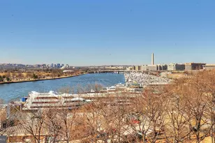 715 G St SW, Washington, DC 20024 - Photo 55