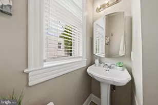 1640 33rd St NW, Washington, DC 20007 - Photo 17