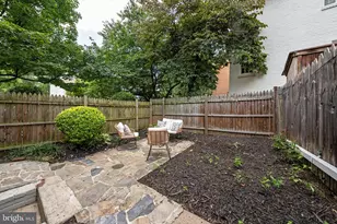 1640 33rd St NW, Washington, DC 20007 - Photo 23
