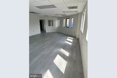 4434 Macarthur Boulevard NW #202, Washington, DC 20007 - Photo 7