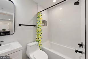 2209 M St NE, Washington, DC 20002 - Photo 17