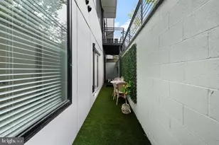2209 M St NE, Washington, DC 20002 - Photo 25