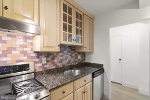 4201 Cathedral Ave NW, Washington, DC 20016 - Photo 5
