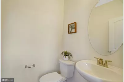611 Totten Mews NE, Washington, DC 20017 - Photo 17