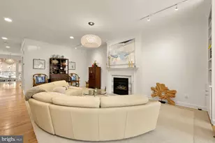3043 W Ln Keys NW, Washington, DC 20007 - Photo 9