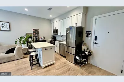 1016 17th Place NE #301, Washington, DC 20002 - Photo 5