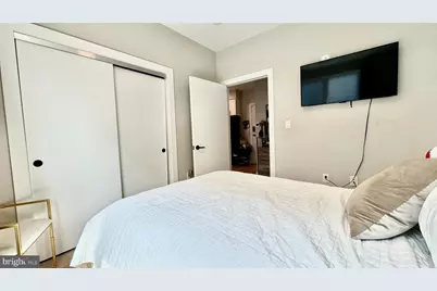 1016 17th Place NE #301, Washington, DC 20002 - Photo 9