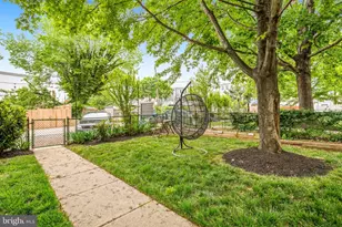 719 Hamlin St NE, Washington, DC 20017 - Photo 15