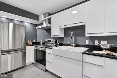 1015 33rd Street NW #409, Washington, DC 20007 - Photo 5
