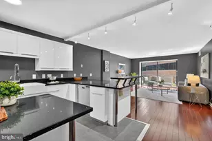 1015 33rd Street NW, Washington, DC 20007 - Photo 7