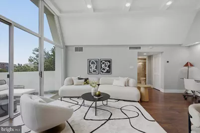 700 7th Street SW #817, Washington, DC 20024 - Photo 7