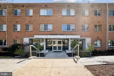 2710 Macomb Street NW #111, Washington, DC 20008 - Photo 21