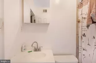 1111 16th St NE, Washington, DC 20002 - Photo 15