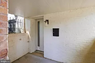 1724 2nd St NW, Washington, DC 20001 - Photo 3
