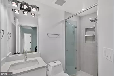 1650 Columbia Road NW #201, Washington, DC 20009 - Photo 7