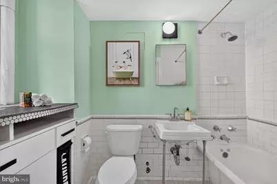1954 Columbia Road NW #804, Washington, DC 20009 - Photo 9