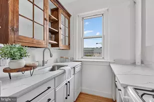 1954 Columbia Rd NW, Washington, DC 20009 - Photo 5