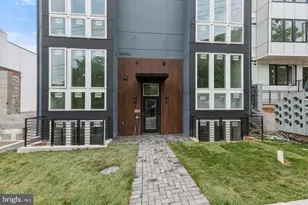 2213 M St NE, Washington, DC 20002 - Photo 13
