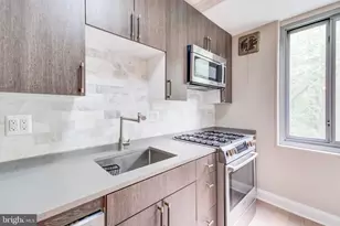 4200 Cathedral Ave NW, Washington, DC 20016 - Photo 3