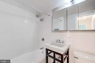 4200 Cathedral Ave NW, Washington, DC 20016 - Photo 17