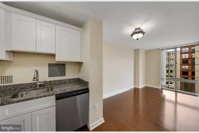 950 NW 25th Street NW #704-N, Washington, DC 20037 - Photo 3