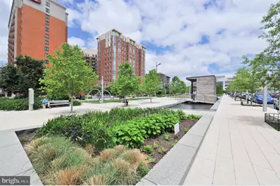 909 5th Street SE, Washington, DC 20003 - Photo 49