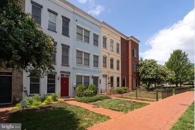909 5th Street SE, Washington, DC 20003 - Photo 3