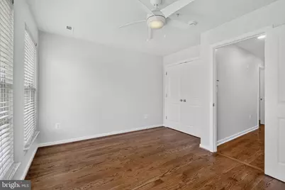 909 5th Street SE, Washington, DC 20003 - Photo 27