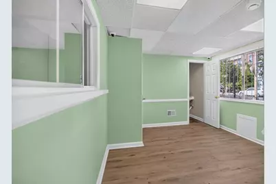 313 8th Street NE, Washington, DC 20002 - Photo 9