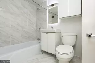 730 24th St NW NW, Washington, DC 20037 - Photo 7
